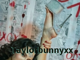 Taylorbunnyxx